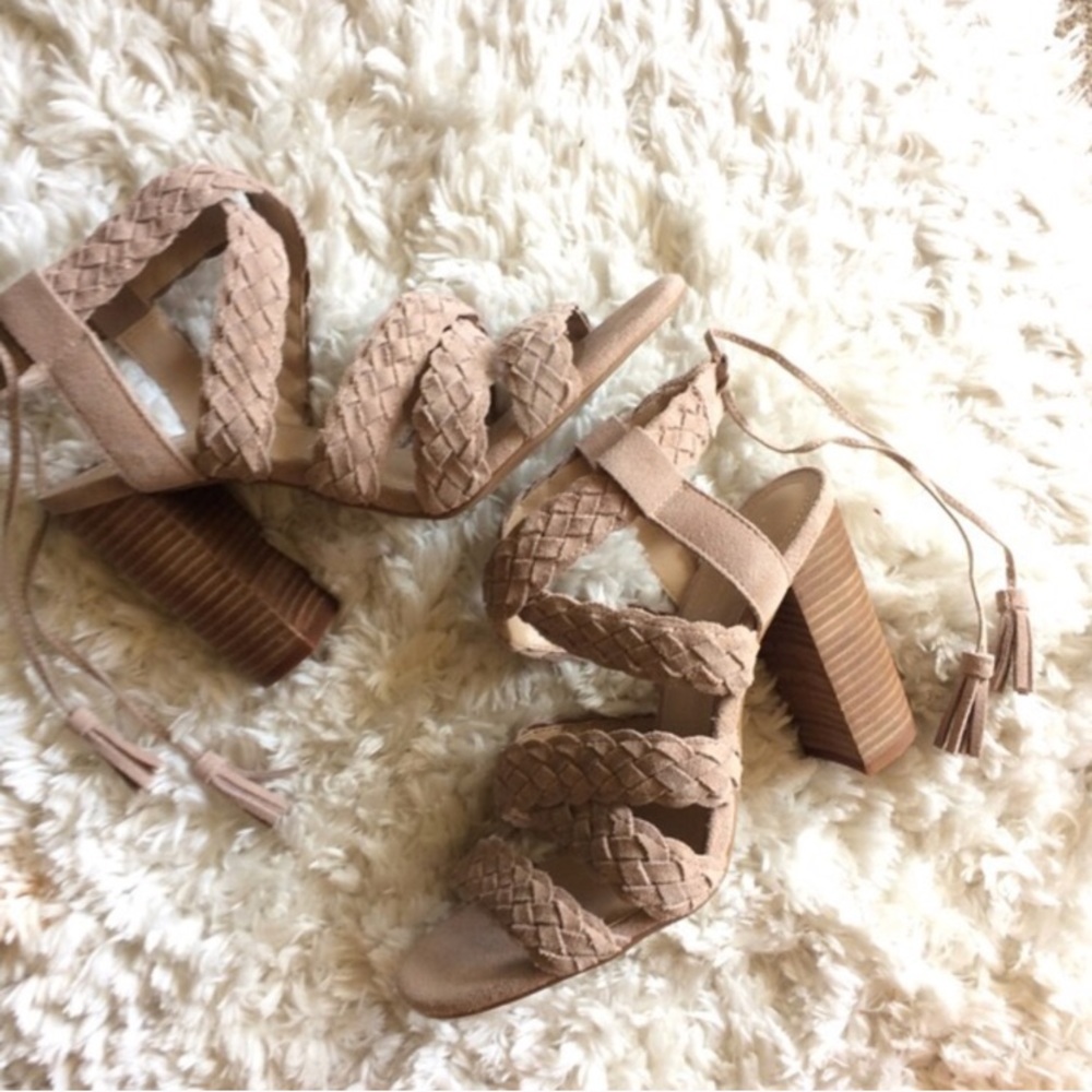 BCBG Ledina Nude Sandal heels